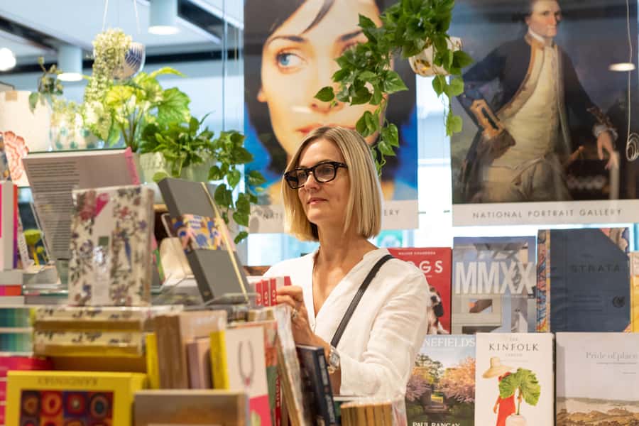 Canberra: National Portrait Gallery Guided Tour - Access and comfort for different visitors
