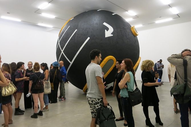 Chelsea Contemporary Art Tour with NYC Professional Art Critic - Booking, cancellation, and access details