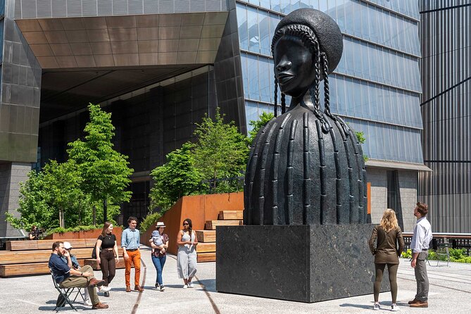 Chelsea Galleries and High Line; Art, Architecture and History - Guides, group size, and the style of the conversation