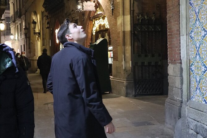 Coffee and Art Tour walking Gothic Quarter, Official Guide - Finishing at Imagin Café on Carrer de Pelai