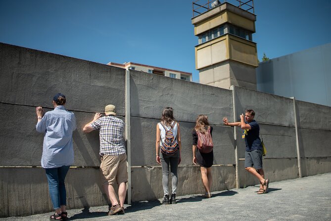 Cold War, Berlin Wall, Spies and the East Side Gallery - Key points to know before you book