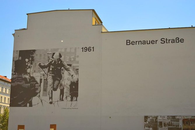 Cold War, Berlin Wall, Spies and the East Side Gallery - Friedrichshain, the former death strip, and escape stories