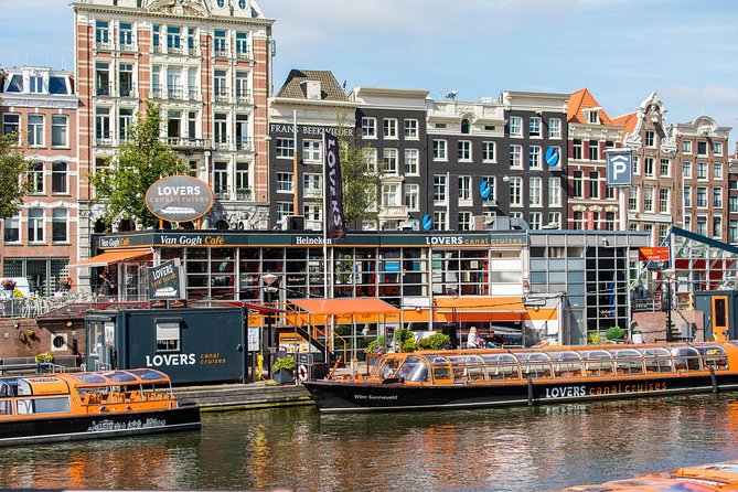 Combo Ticket: Van Gogh Museum Ticket and 1-Hour Canal Cruise - What the museum visit feels like