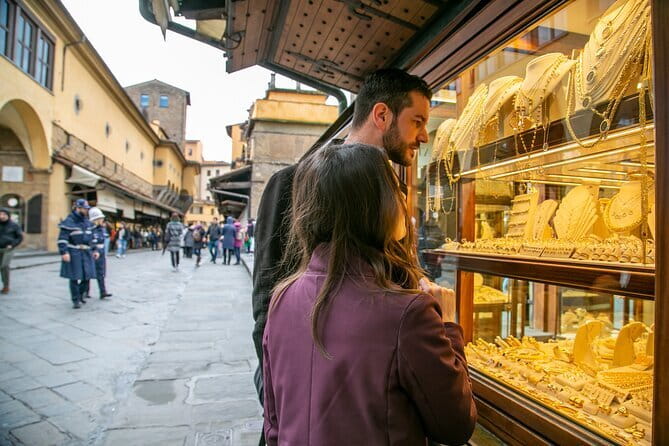 Complete Florence Full Day Guided Tour Uffizi David & walk Pickup - Ponte Vecchio and a practical lunch break