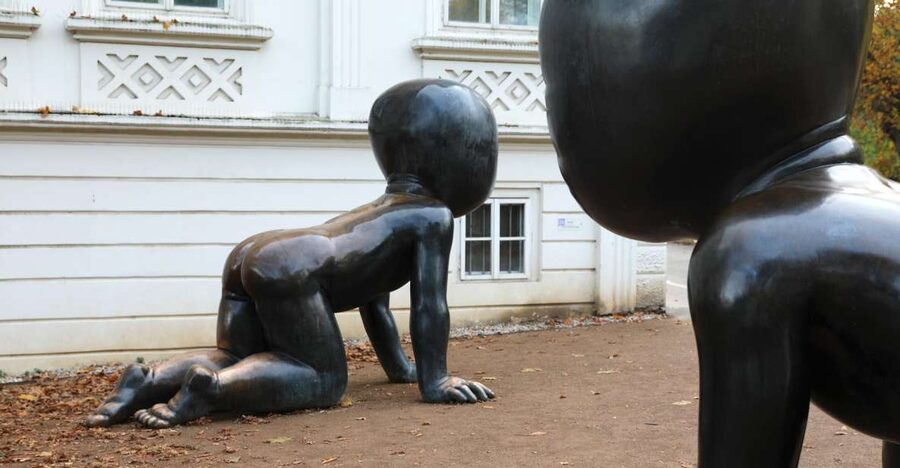 Contemporary art tour in Prague: the works of David Černý - Key Points at a Glance