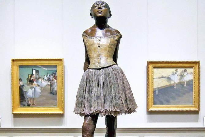 D'Orsay Tour for Kids & Families with Pre-Booked Tickets & Must-See Pieces - The first gallery stops: sculpture and Realist art