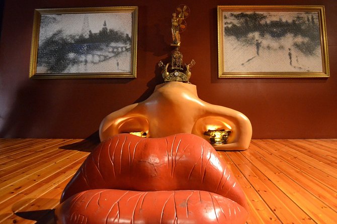 Dali Museum and Costa Brava Small Group Tour - Dalí Joyas: the small collection many people skip
