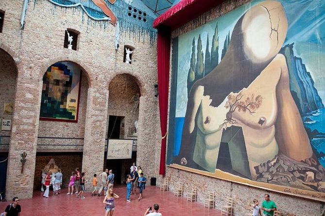 Dali Museum & Cadaques Small Group Tour with Hotel pick-up - Portlligat and Dalí’s unusual home