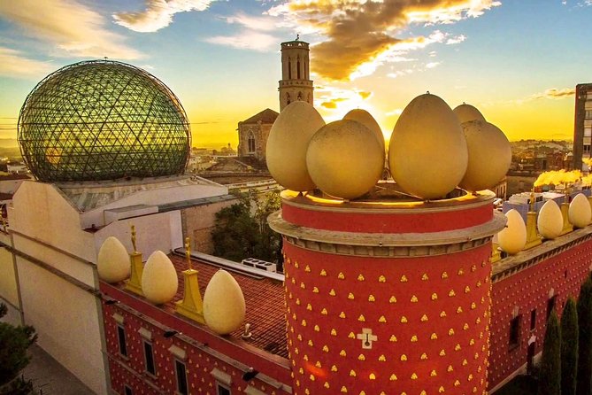 Dali Museum, Figueres & Cadaques Private Tour with Hotel pick-up - Dalí Joyas and the smaller details
