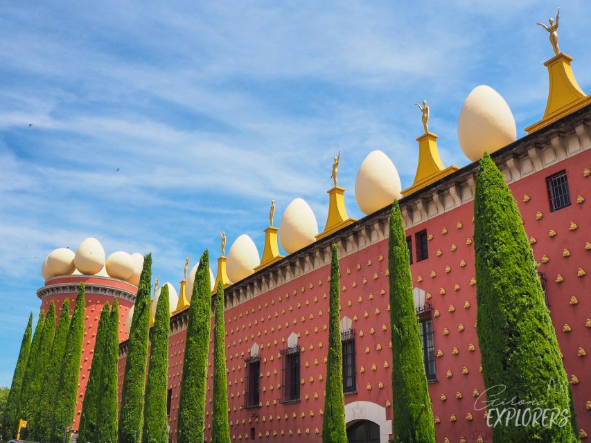 Dalí Triangle & Cadaqués Day-Trip From Girona - The guide, vehicle, and group size
