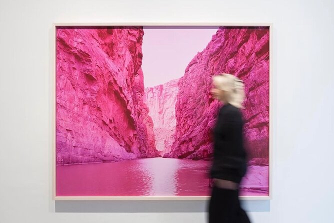 Discover Amsterdam's top Art Galleries - Ending with coffee and an honest art conversation