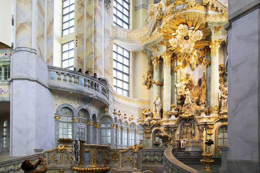 Dresden: Church of Our Lady Guided Tour of Gallery - Meeting at Door C and getting started