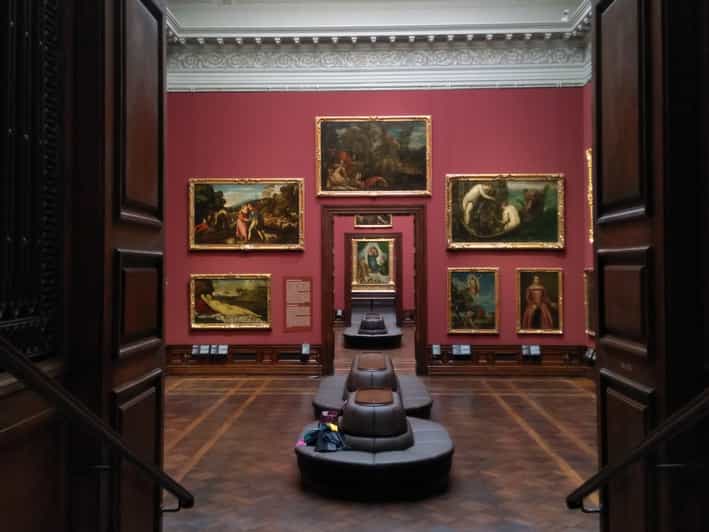 Dresden: Ticket + Tour Gallery Old Masters - Starting downstairs in the Old Masters Picture Gallery