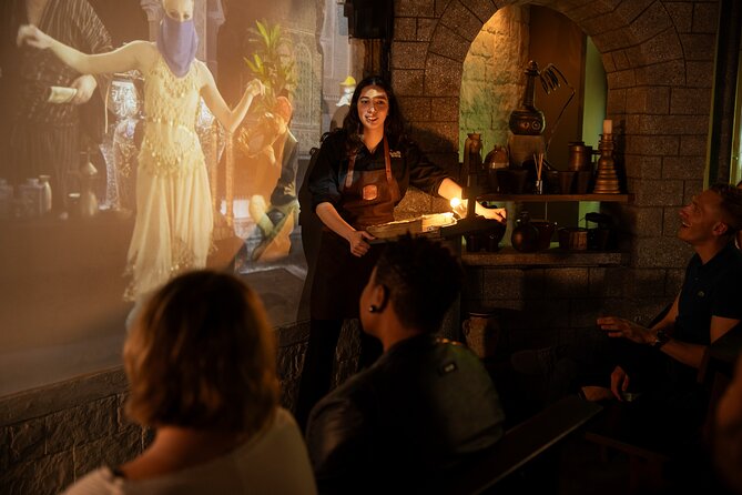 Dublin Irish Whiskey Museum and Gallery Guided Tour with Tasting - From Irish success to a painful decline