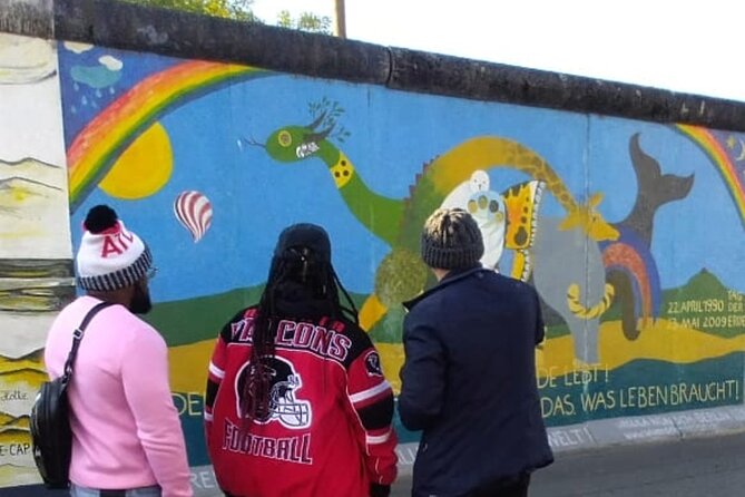 East side Gallery Tour - Walking from Friedrichshain to Oberbaum Bridge