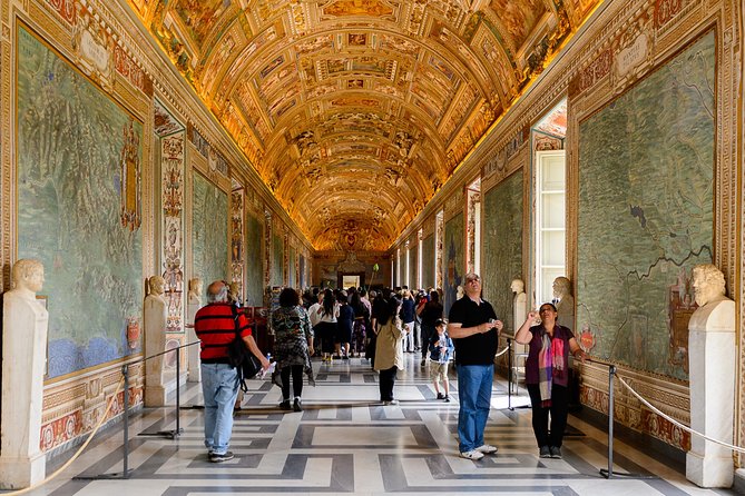 Exclusive Private Tours Vatican Museum | Sistine Chapel and St. Peter's Basilica - St. Peter’s Square and Bernini’s welcoming design