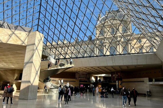Exclusive Semi-Private Louvre Tour with Mona Lisa, Max 6 People - Why a small Louvre tour makes sense