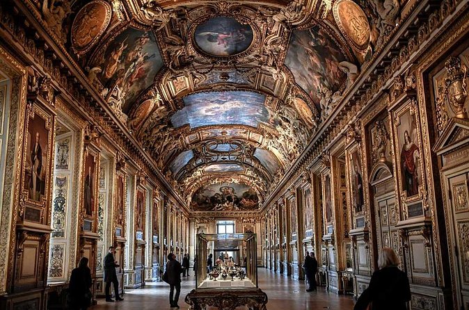 Explore the secrets of the Louvre + Mona Lisa pass - Bags, transport, and entry rules