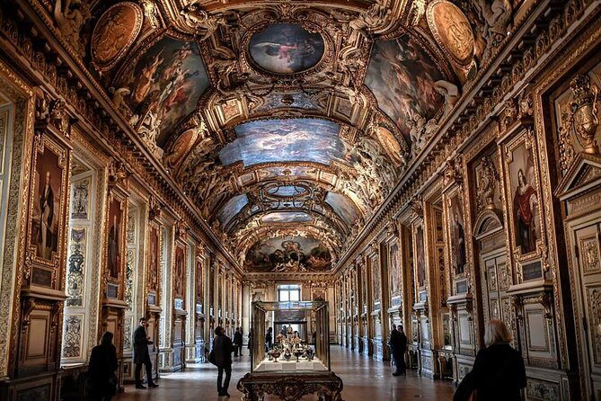 Explore the secrets of the Louvre + Mona Lisa pass - Meeting at 162 Rue de Rivoli