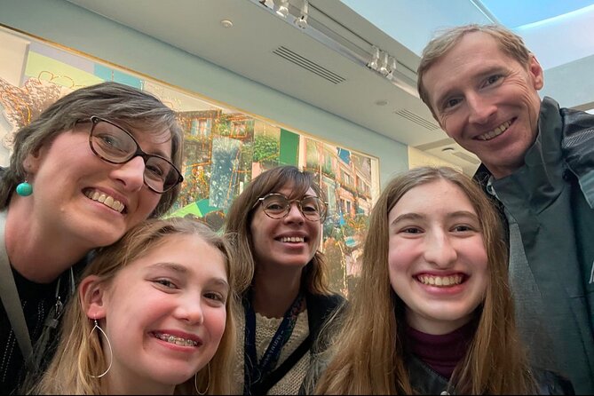 Family Friendly Louvre Museum Private Guided Tour - What happens at the Louvre Pyramid