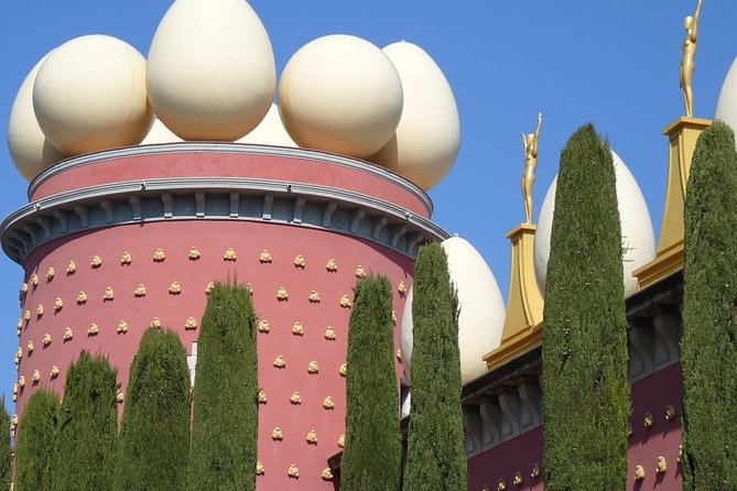 Figueres, Dalí & Cadaqués - Small group - Why this day trip works for Dalí fans