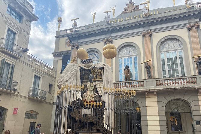 Figueres Walking Tour with Guided Visit to the Dalí Museum - Why Figueres Makes a Good Dalí Day Trip