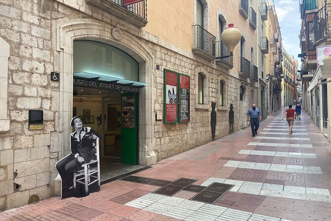 Figueres Walking Tour with Guided Visit to the Dalí Museum - What the $5 Price Really Buys You