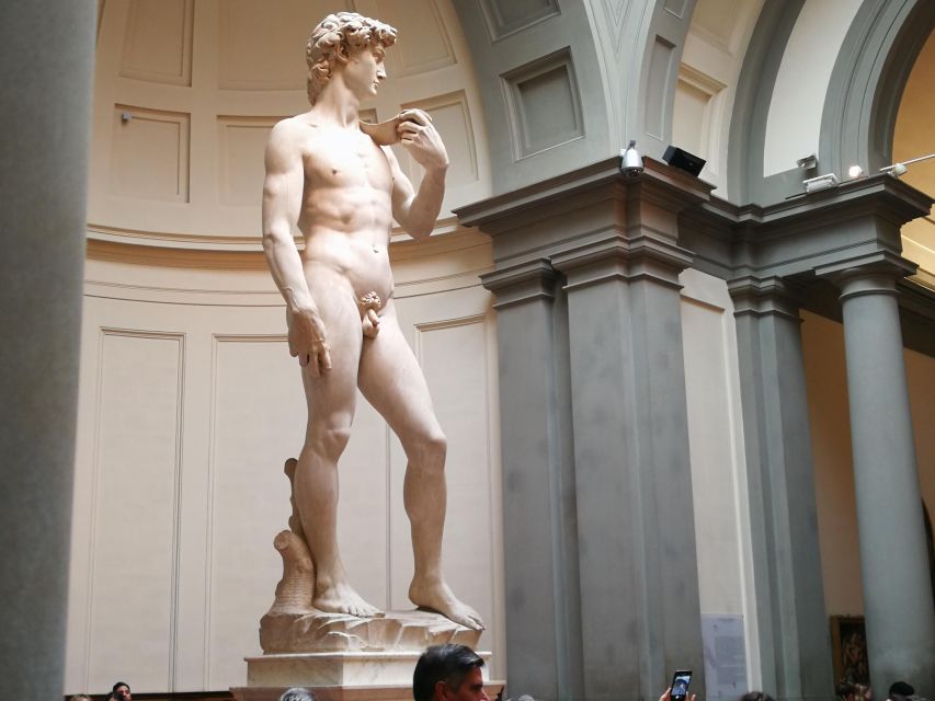 Florence Accademia Gallery All Michelangelo's Masterpieces - The Captives and the power of unfinished marble
