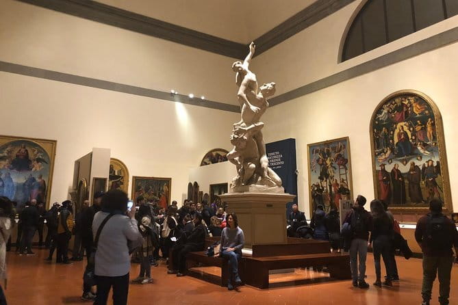 Florence Accademia Gallery: All Michelangelo's Masterpieces Guided Tour - The unfinished Slaves and the marks of the chisel