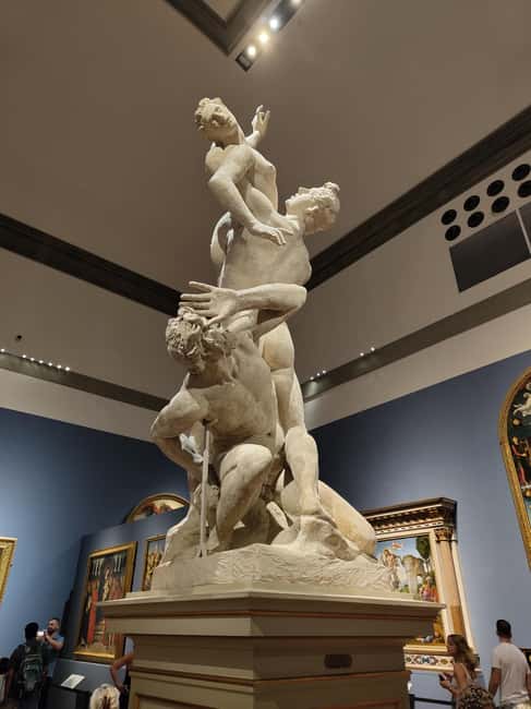 Florence: Accademia Gallery and Michelangelo’s David Tour - Guides who make the hour count