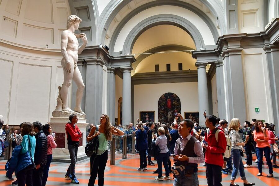Florence: Accademia Gallery Private Tour - Meeting your guide on Via Ricasoli