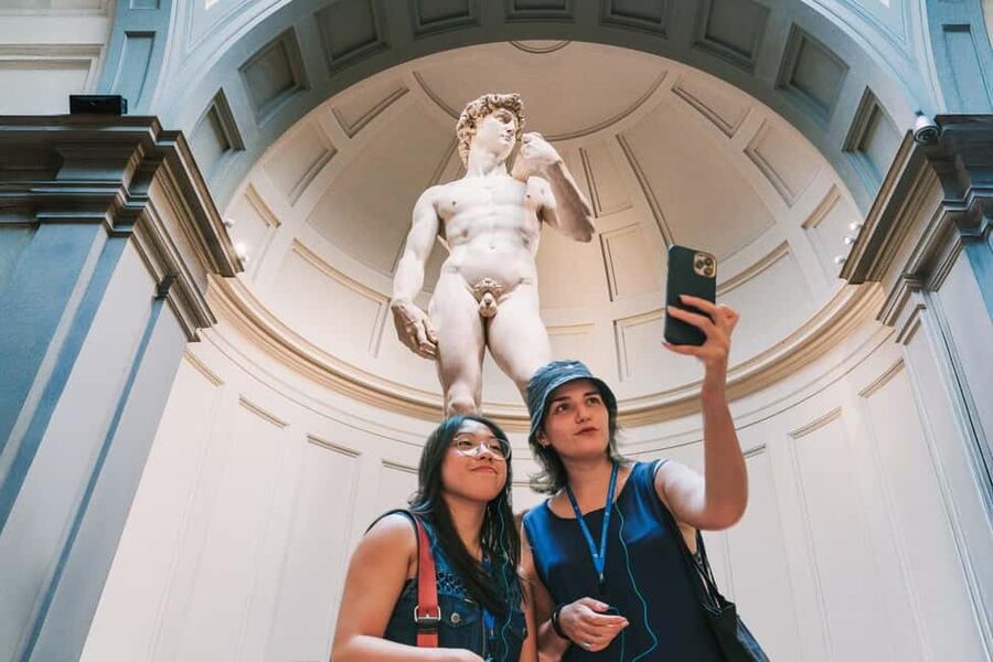 Florence: Accademia Gallery & Statue of David Express Tour - Getting past the Accademia’s long queue