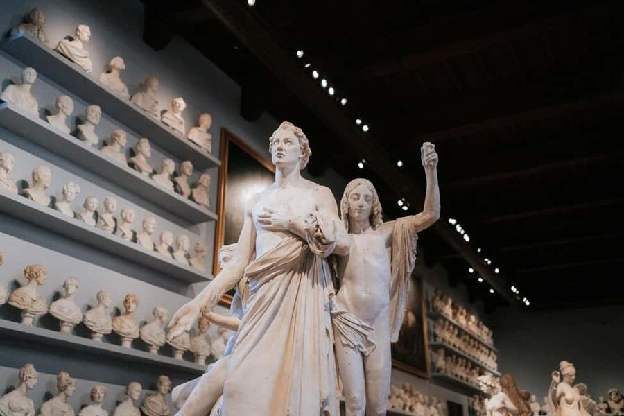 Florence: David at Accademia and Duomo Terraces VIP Tour - Guides, group size, and the pace