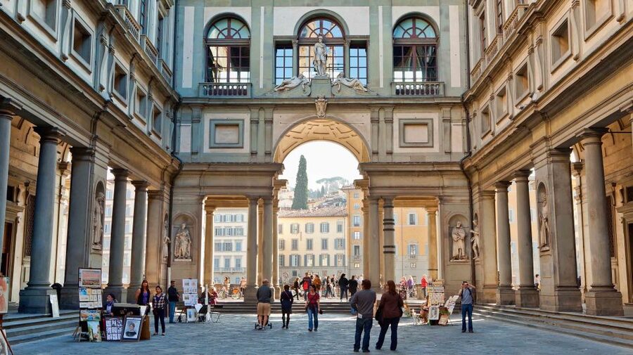 Florence: David & Uffizi Gallery Guided Tour for Small Group - The Duomo, Baptistery, and Via dei Calzaiuoli
