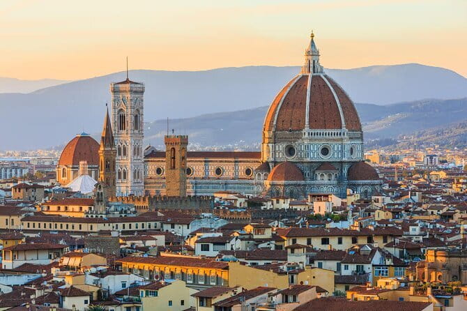 Florence - Express Uffizi Gallery and Leonardo da Vinci Museum - The Duomo introduction takes 10 minutes