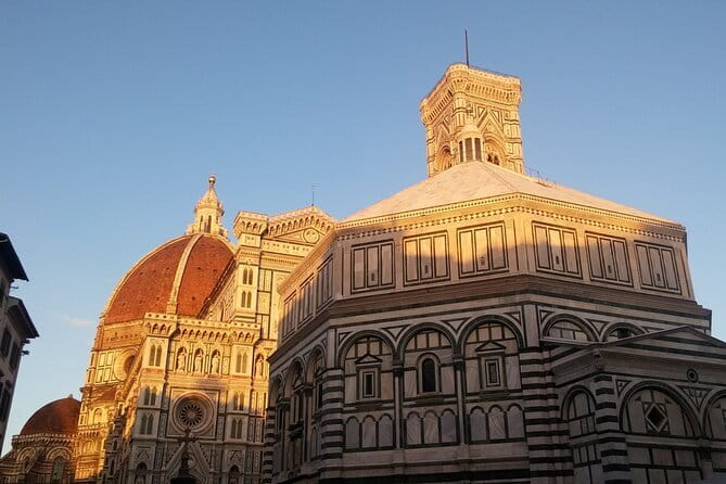Florence in a Day: Michelangelo's David, Uffizi and Guided City Walking Tour - A serious art lesson at the Uffizi