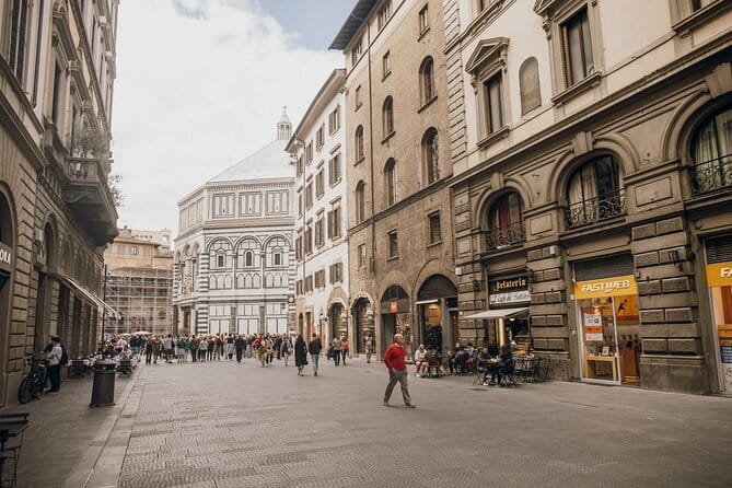 Florence in a Day: Michelangelo's David, Uffizi and Guided City Walking Tour - The pace, breaks, and physical demands