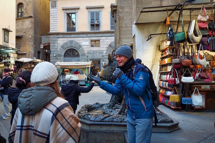 Florence in one Day: Walking Tour with Uffizi and Accademia - Ponte Vecchio and the Porcellino