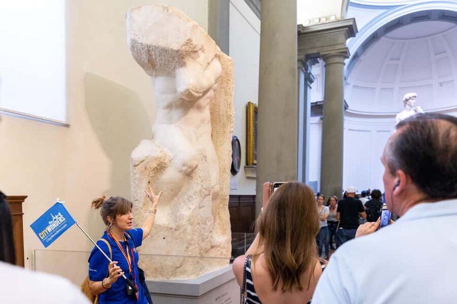 Florence:Michelangelo's David & Accademia Skip-the-Line tour - Why the one-hour format works