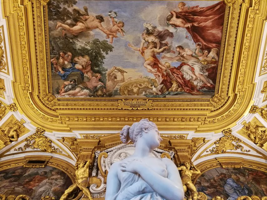 Florence: Pitti Palace and Palatina Gallery Ticket and Tour - Why Pitti Palace feels different from the Uffizi