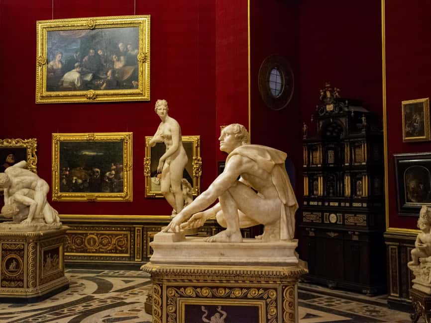 Florence: Small Group Uffizi Tour - Untold Stories - Raphael’s Madonna of the Goldfinch and the balanced finish