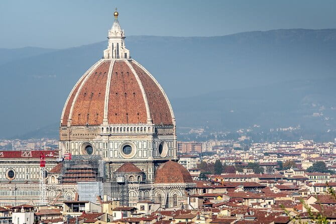 Florence Timed Entry Ticket: Uffizi & Accademia Galleries - Botticelli, Leonardo, and Michelangelo inside the Uffizi
