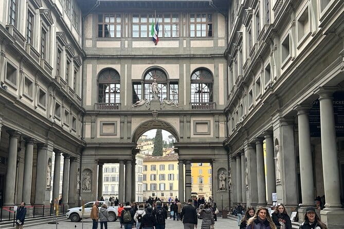 Florence: Uffizi Gallery afternoon & Duomo morning Guided Visits - Guide quality and group size