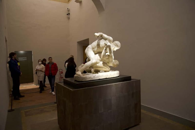 Florence: Uffizi Gallery Entry Ticket - Who should book this ticket?