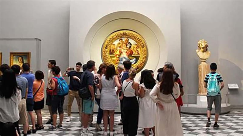 Florence: Uffizi Gallery entry ticket + audio guide - Audio guide benefits, with a real warning