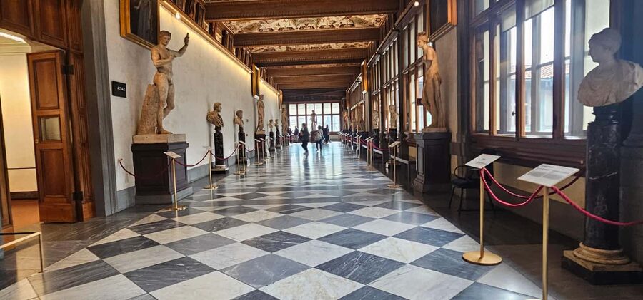 Florence: Uffizi Gallery, Free Museum Day With a Guide - Booking Details That Matter