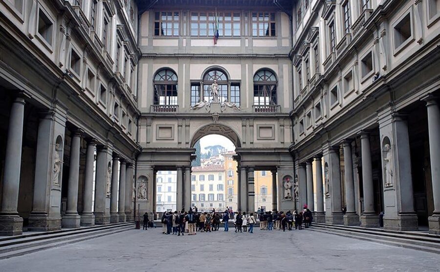 Florence: Uffizi Gallery Masterpieces Small Group Tour - Masaccio and the arrival of convincing space