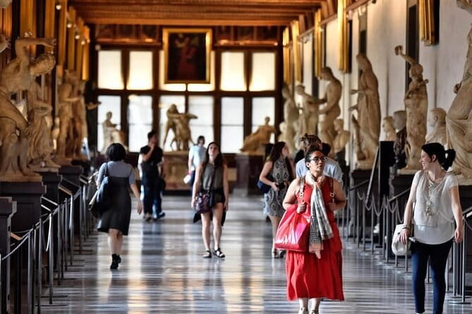 Florence Uffizi Gallery monolingual Small Group Tour - Meeting at Piazzale degli Uffizi