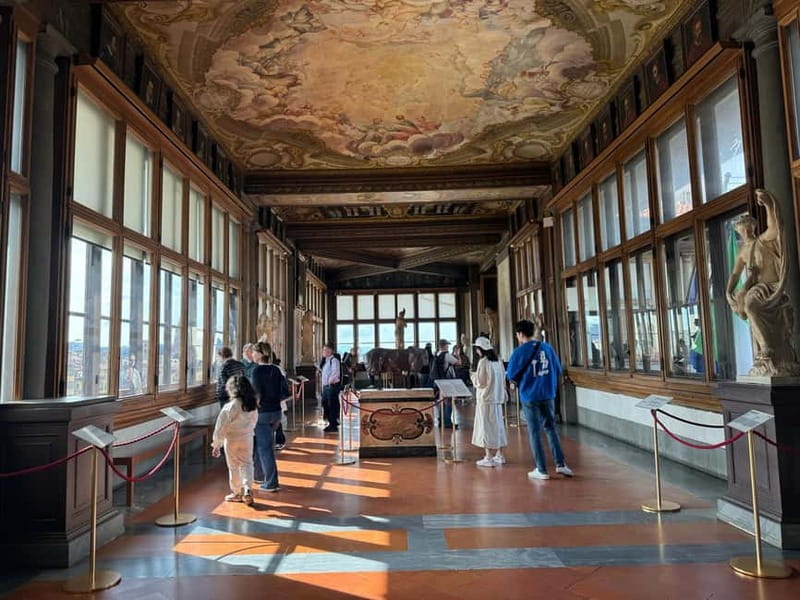 Florence: Uffizi Gallery Priority Admission Ticket & Escort - Leonardo, Michelangelo, Raphael, and the major names