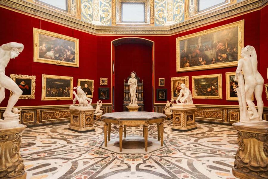 Florence: Uffizi Gallery Reserved Entry Ticket & Audioguide - Getting through the entrance without wasting time